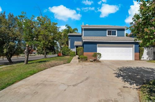 803 Dearborn St, Redlands, CA 92374-3964