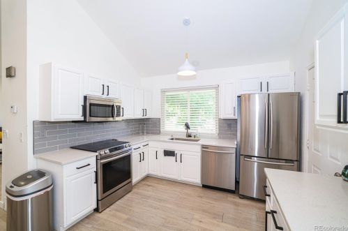 978 Salida St, Denver CO  80017-3205 exterior