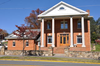 1714 Honaker Ave, Princeton, WV 24740-2606