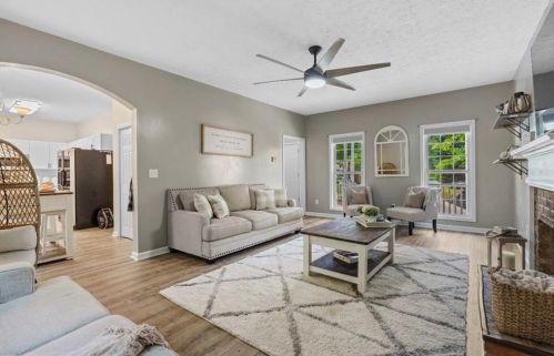 842 Eagle Glen Xing, Holly Springs GA  30189-6958 exterior
