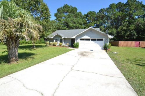 321 Mallard Pointe Dr, Woodbine, GA 31569-3713