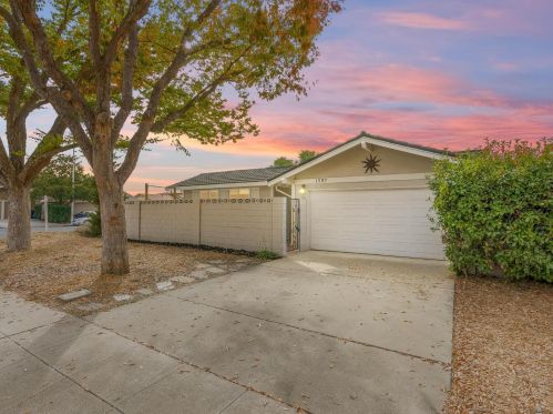 1597 Roselli Dr, Livermore, CA 94550-5852