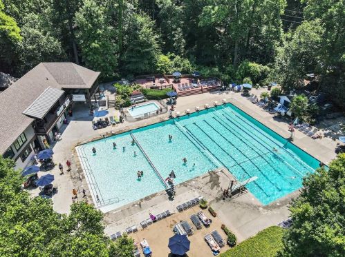 414 Brentwood Dr, Atlanta GA  30305-3205 exterior