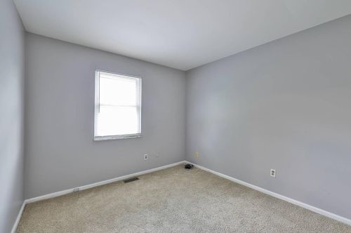 545 Bessinger Dr, Cincinnati OH 45240-3956 exterior