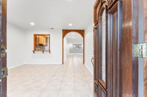 3146 Tyler Ave, Anaheim CA  92801-6038 exterior