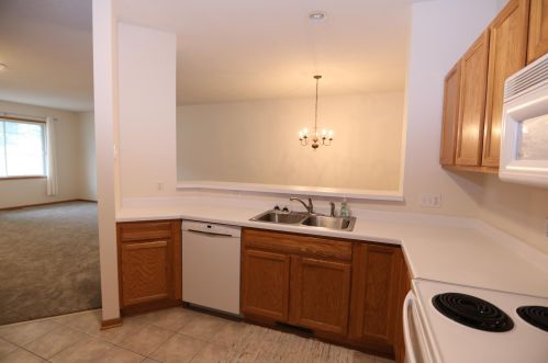 1825 111th Ave, Minneapolis MN  55449-3898 exterior