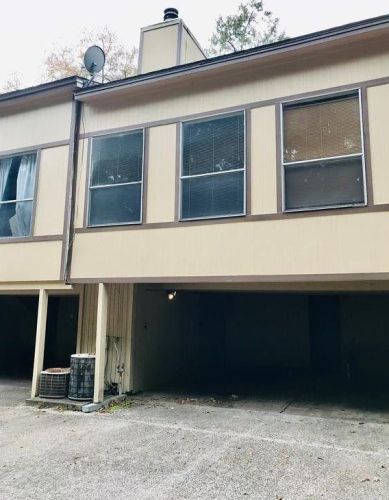 14 Lakeway St, Conroe TX  77304-3416 exterior