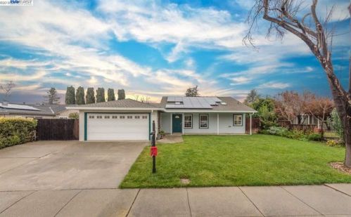465 Swallow Ct, Livermore, CA 94551-2514