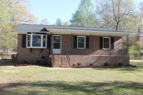 1606 Laurel Ave, Greenwood, SC 29649-1736