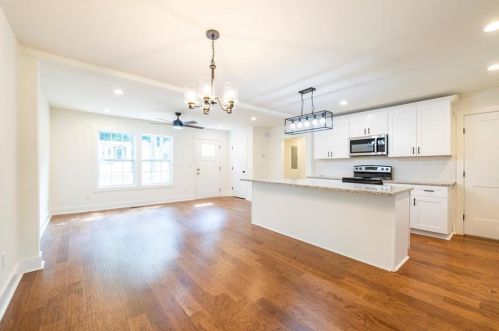 674 Charlotte Pl, Atlanta GA  30318-6375 exterior