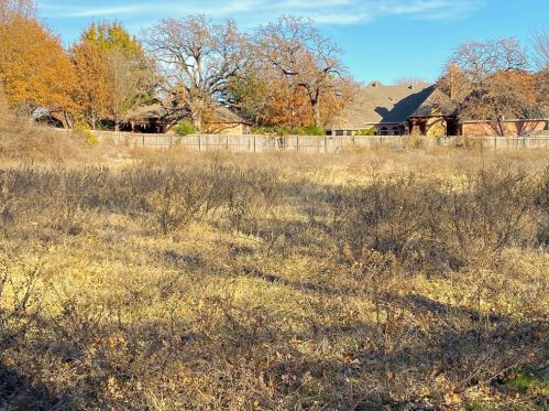 8609 Timber Dr, Fort Worth TX  76182-8914 exterior