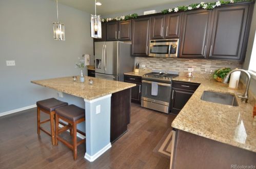 4990 Valdai Way, Aurora CO  80015-6792 exterior