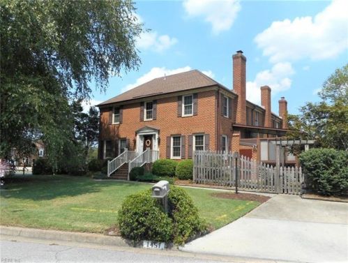 1451 Plantation Lakes Cir, Chesapeake, VA 23320-8113