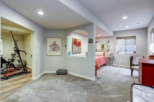 27270 Lakeview Dr, Aurora CO 80016-2514 exterior