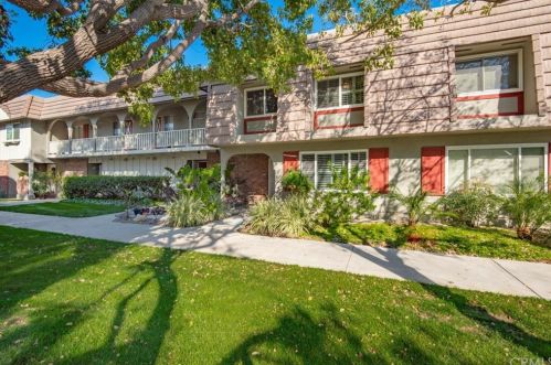4611 Larwin Ave, Cypress, CA 90630-3510
