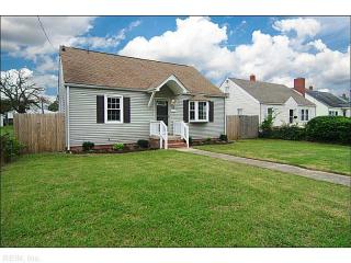 1130 Mallory St, Hampton, VA 23663-1463