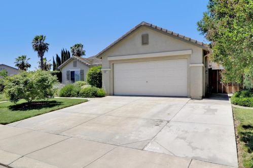10207 Copco Ln, Stockton, CA 95219-7133