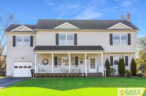 353 Madison Hill Rd, Clark, NJ 07066-2226