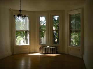 150 Street Ext, Chestnut Hill CT  06226-3408 exterior
