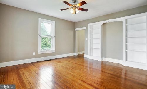 328 Mildred St, Charles Town WV  25414-1834 exterior