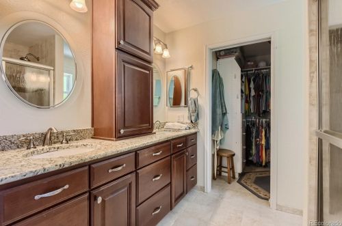 8224 Niagara Ct, Englewood CO 80112-1011 exterior