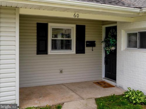60 Pennant Ln, Willingboro, NJ 08046-2730
