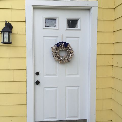 212 Arnolds Nck Dr, Warwick RI  02886-7309 exterior