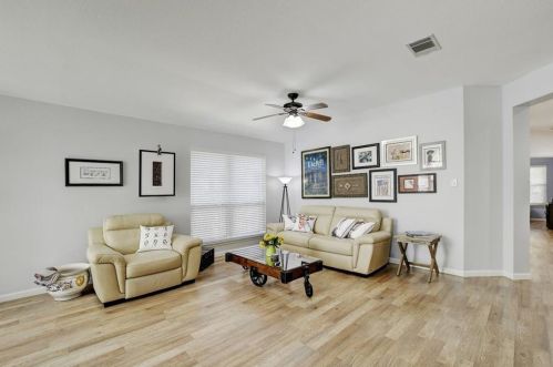 8722 Copano Dr, Austin TX  78749-3627 exterior