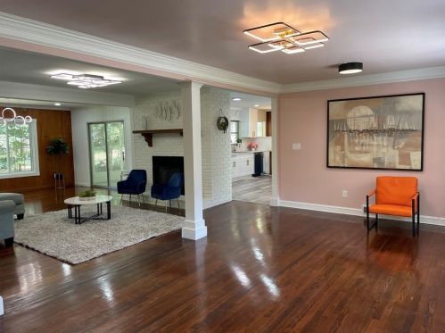 3172 Briarcliff Rd, Atlanta GA  30329-2603 exterior