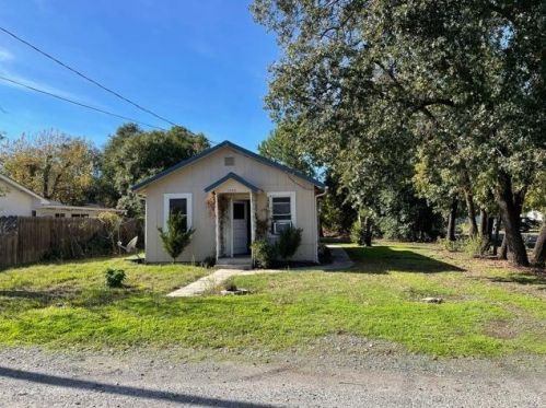 3095 4th St, Biggs, CA 95917-9795