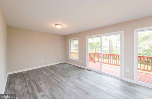4718 Kilbane Rd, Woodbridge, VA 22193-4605