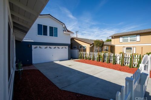 17361 Santa Lucia St, Santa Ana CA  92708-3117 exterior