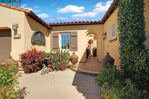 9579 Velvet Leaf Cir, San Ramon, CA 94582-9186