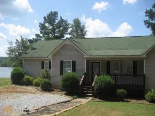 5170 Lakecrest Dr, Mayfield, GA 31087-4654