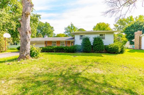 15821 River Rd, Plainfield, IL 60544-8117