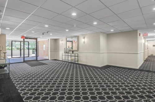 1525 Putnam Ave, Greenwich, CT 06830