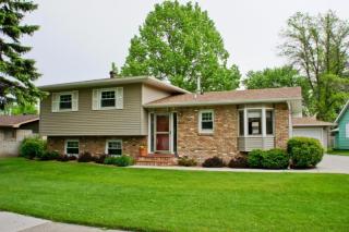 301 29th Ave, Fargo, ND 58102-1506
