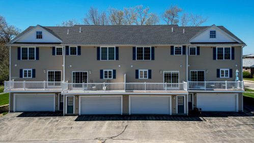 70 Trestle Way, Dover, NH 03820-5493