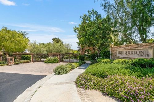 21 Sarena, Irvine CA  92612-2917 exterior