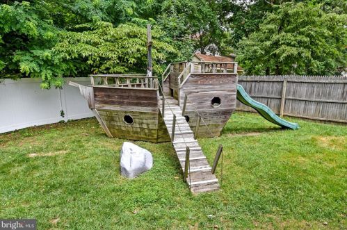 13004 Blue Valley Pl, Silver Spring MD exterior