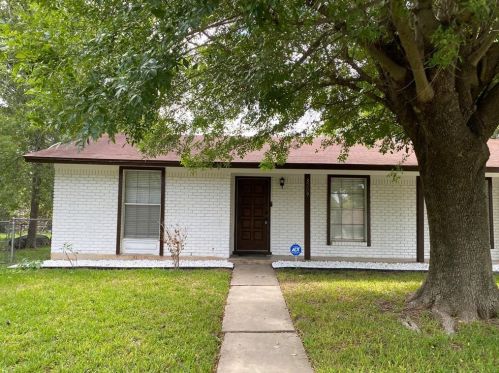 3209 Carol Ann Dr, Austin TX  78723-2738 exterior