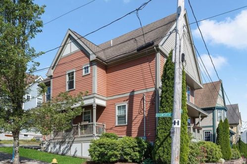 133 Aleppo St, Providence RI  02909-3358 exterior