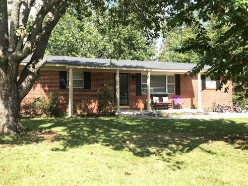 905 24th St, Tifton, GA 31794-3006