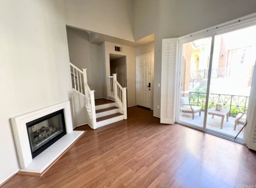 1512 Timberwood, Irvine CA  92620-0285 exterior