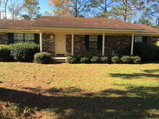 70 Timber Ln, Waycross, GA 31503-3425