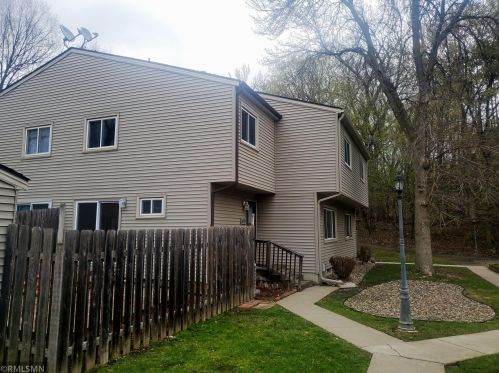 3472 Greenwood Ct, Saint Paul MN  55122-1330 exterior
