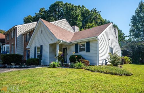 1056 Travelers Trl, Kennesaw, GA 30144-2869