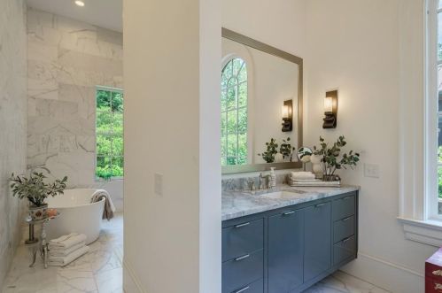2799 Mabry Rd, Atlanta GA  30319-2828 exterior