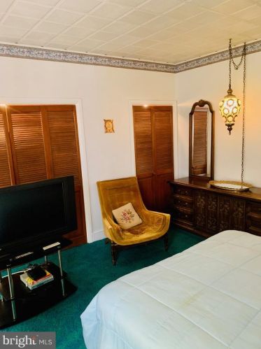 1932 16 St, Philadelphia PA  19145-3010 exterior