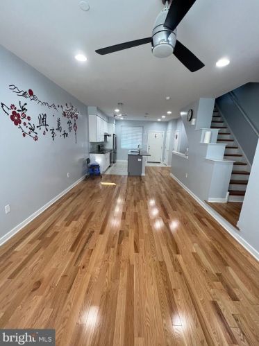 613 10th St, Philadelphia PA  19147-1917 exterior